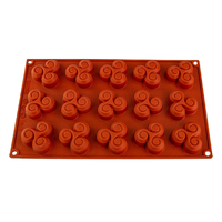 15 Cavity - Swirls Silicone Chocolate Mold Flexible Baking Mould - G-062